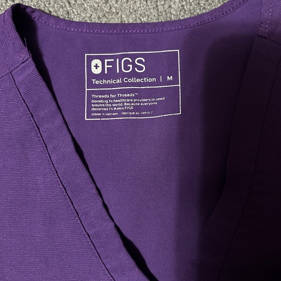 Figs scrub set Technical Collection in Rich Purple, regular length in pants. - Picture 4 of 6